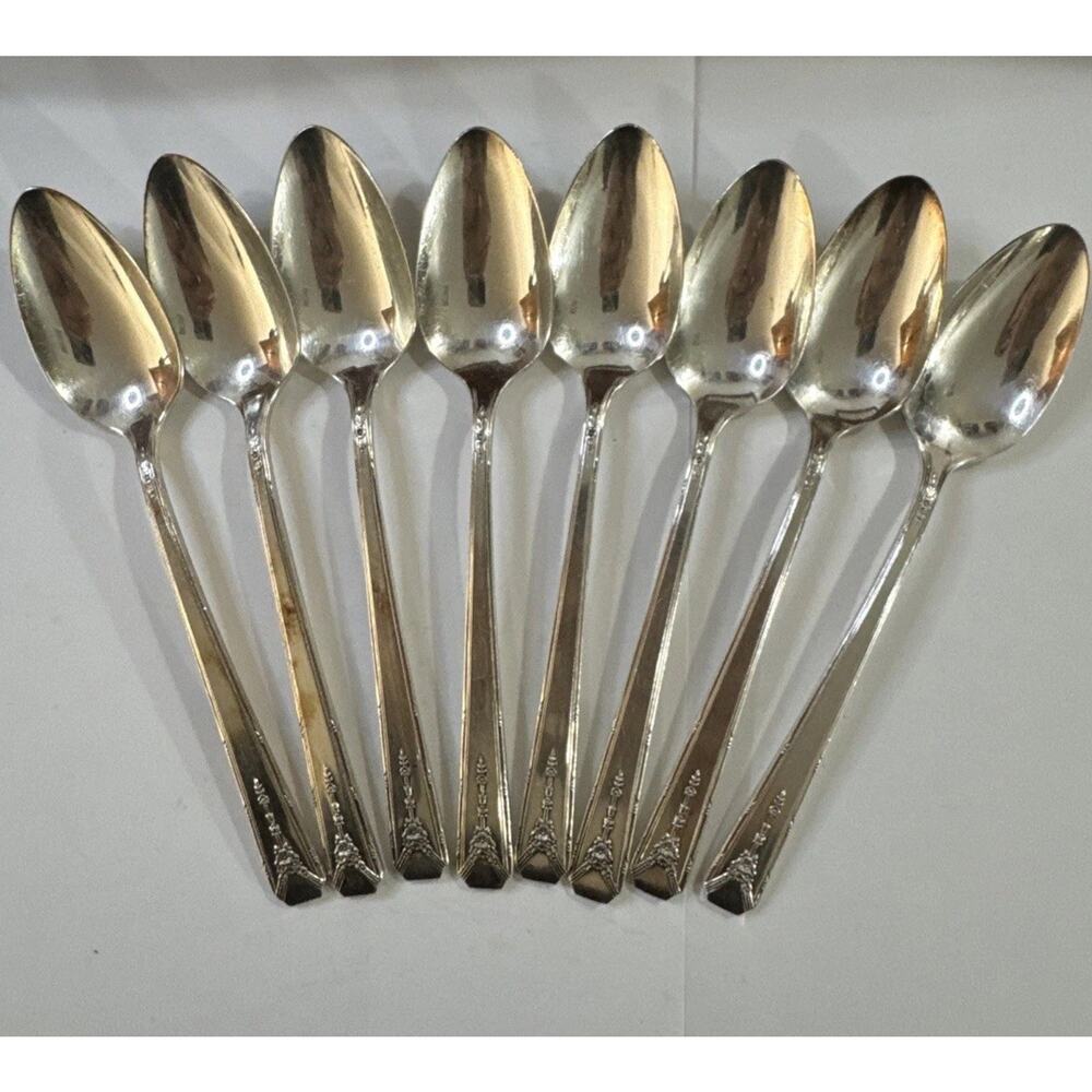 Set of 8 Teaspoons - Oneida Community Milady Silverplate Flatware 1940